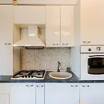 Downtown Floreasca Penthouse W Jacuzzi&terrace Appartement *