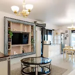 Downtown Floreasca Penthouse W Jacuzzi&terrace Appartement Bucarest