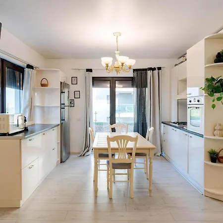 Apartment Downtown Floreasca Penthouse W Jacuzzi&terrace