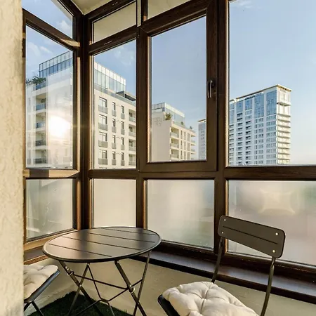 Lägenhet Downtown Floreasca Penthouse W Jacuzzi&terrace