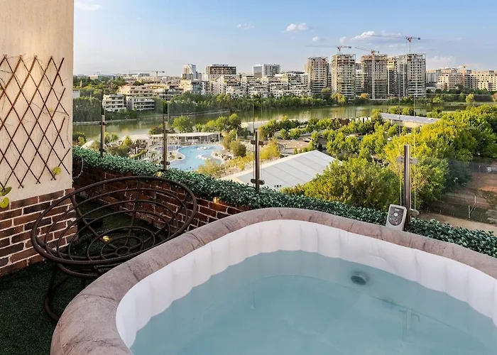 Downtown Floreasca Penthouse W Jacuzzi&terrace * Bucharest