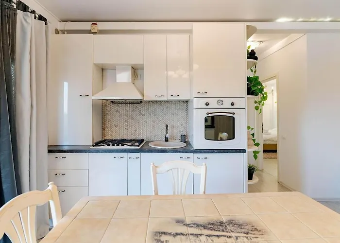 Downtown Floreasca Penthouse W Jacuzzi&terrace Apartment Bucharest
