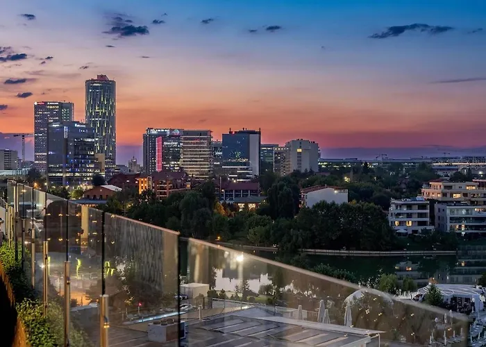 Downtown Floreasca Penthouse W Jacuzzi&terrace *