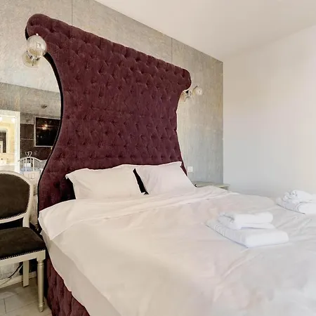 Downtown Floreasca Penthouse W Jacuzzi&terrace Bucharest