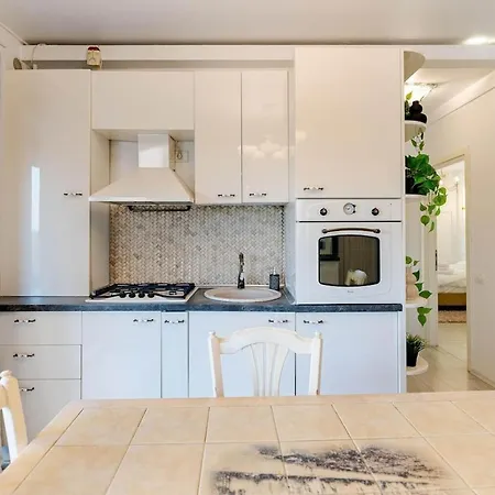 Downtown Floreasca Penthouse W Jacuzzi&terrace Apartment Bucharest
